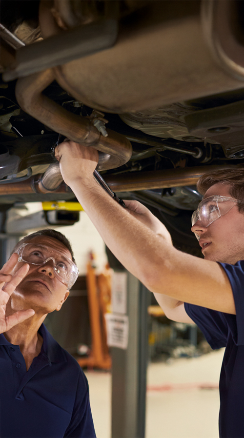 Kraftfahrzeugmechatroniker (m/w/d)