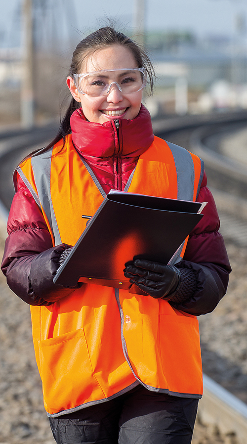 Eisenbahner in der Zugverkehrssteuerung (m/w/d)